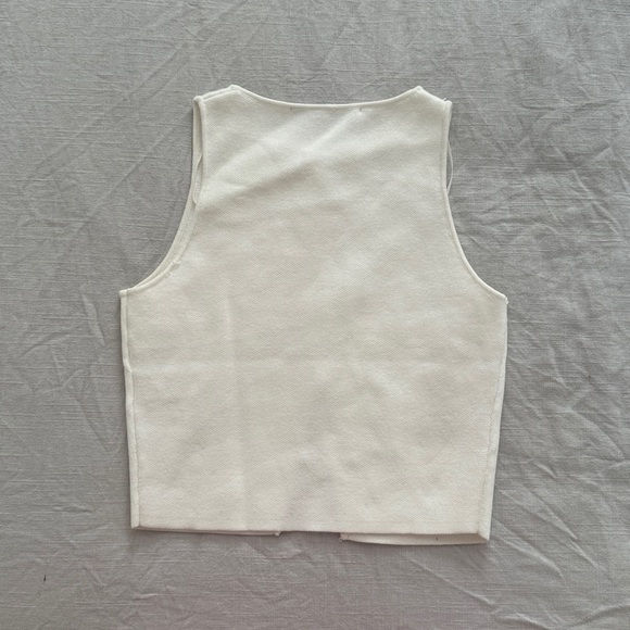 Zara Off-White Sleeveless Button Vest - Picture 2 of 2
